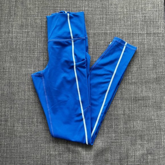 Fabletics Oasis PureLuxe High-Waisted Legging - Picture 3 of 5